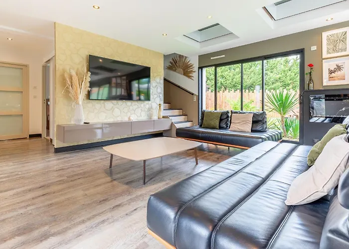 Casa de Férias Modern With Private Pool