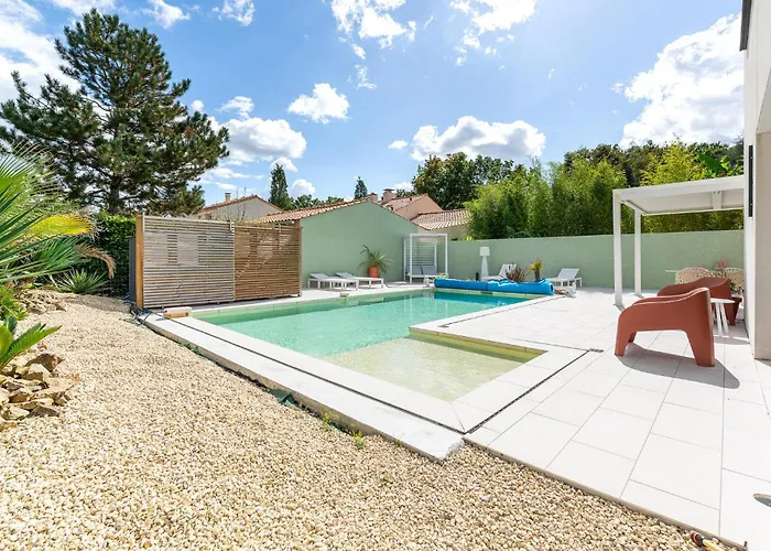 Casa de Férias Modern With Private Pool